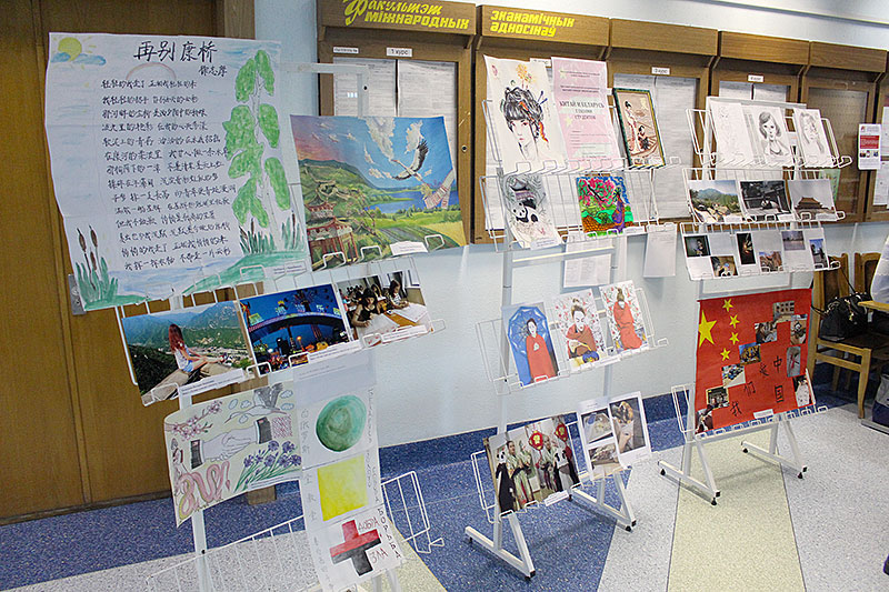 To Friendship through Artistic Endeavour  (Art Exhibition “China and Belarus Viewed by Students”)